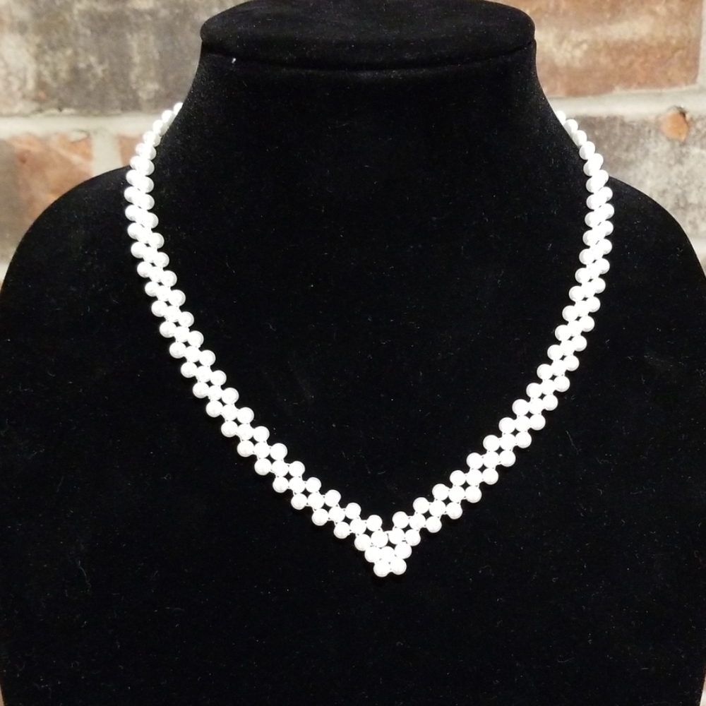 White Pearl Necklace